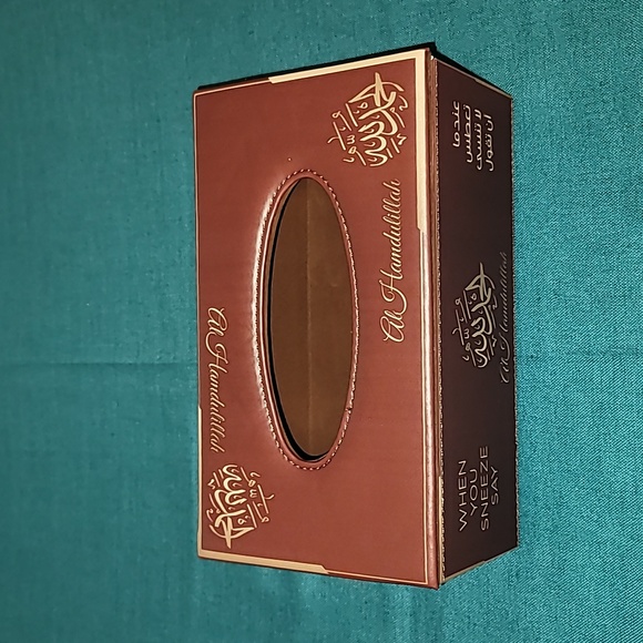 Vegan leather tissue box. - Picture 2 of 11